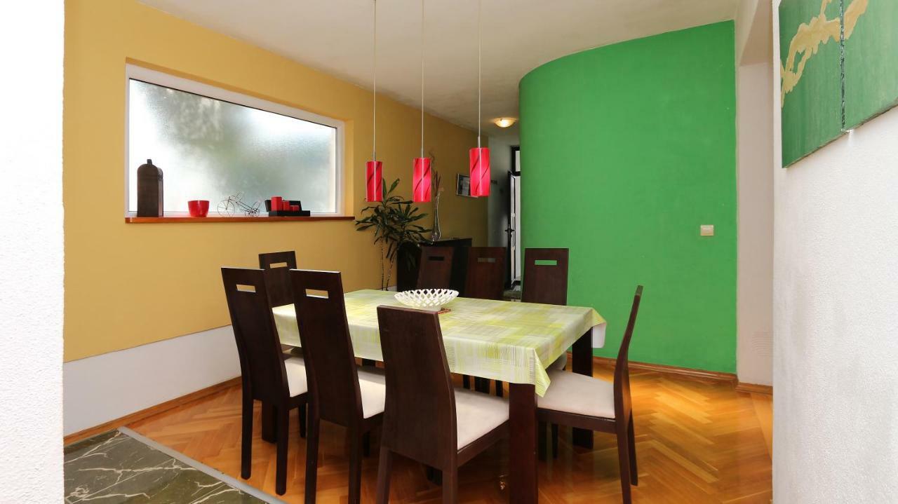 House Lipo Gjestgiverier Makarska