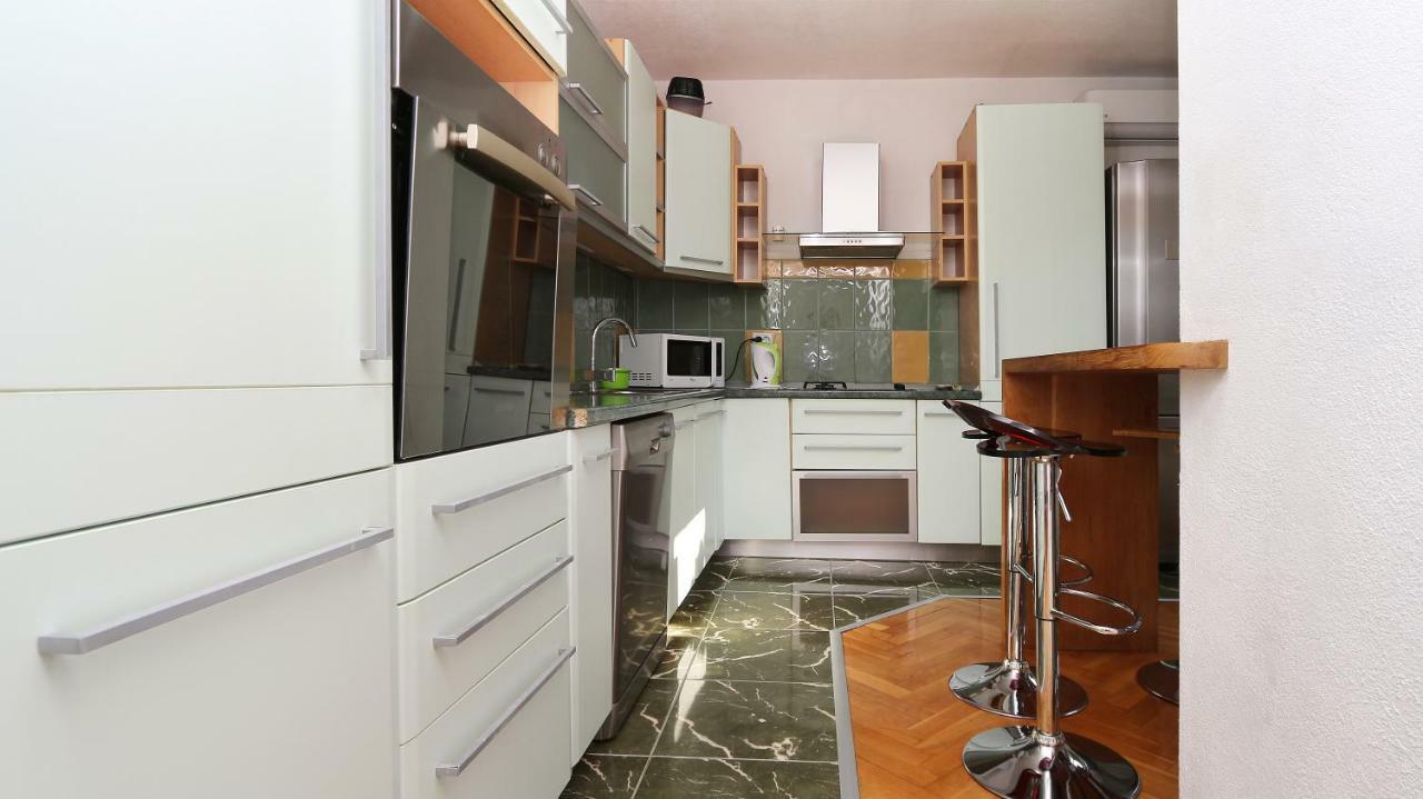 Guest house House Lipo
