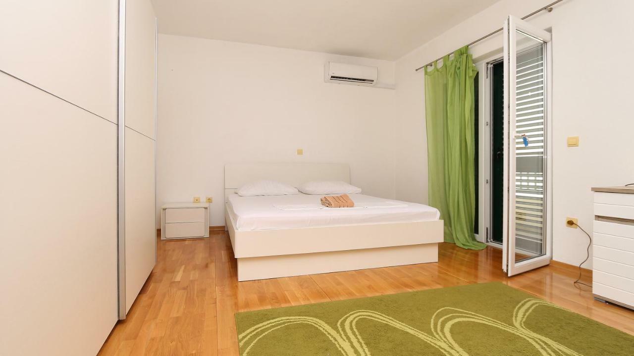 Guest house House Lipo 3*