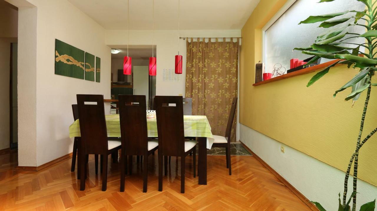 House Lipo Guest house